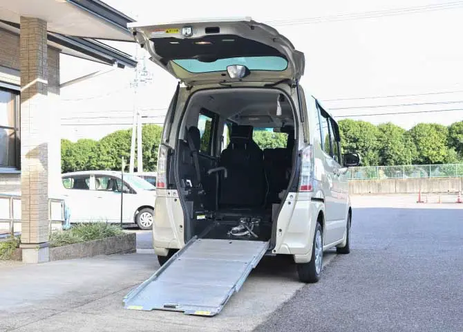 福祉車両でのご送迎も可能